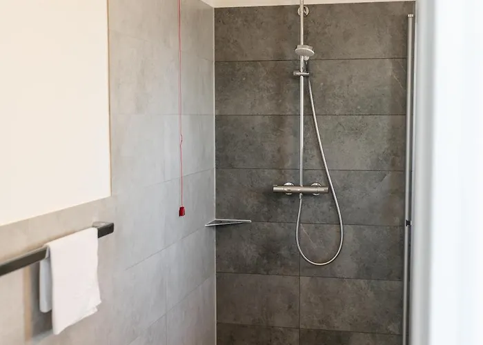 Albhotel Bahnhoefle فندق *